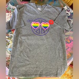 NEW Hello Love Grey V-Neck T-Shirt LADIES